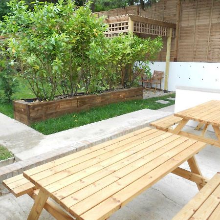 Accommodation Лондон Экстерьер фото