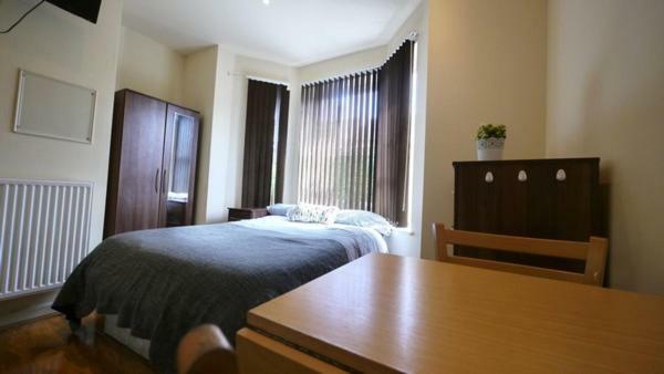 Accommodation Лондон Экстерьер фото